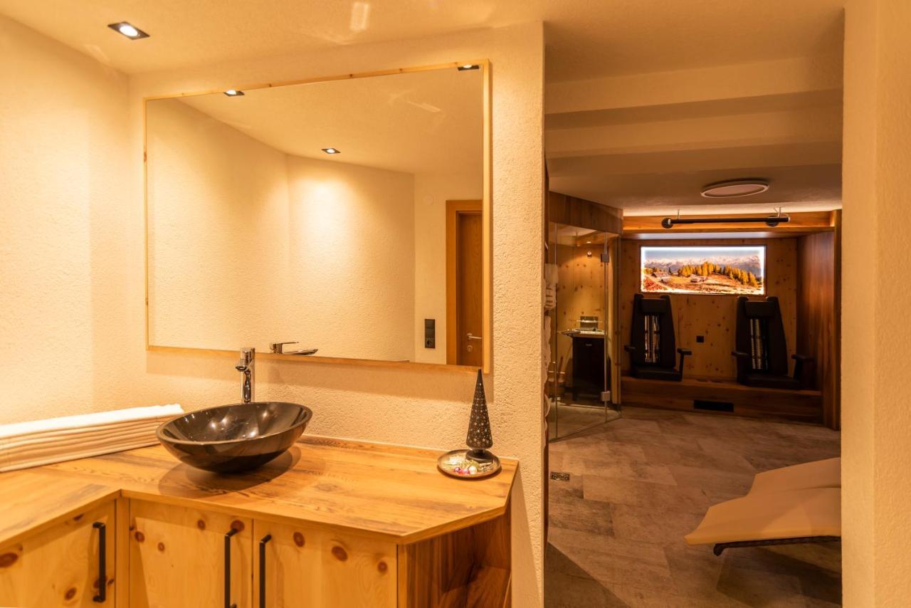 Hotel Garni Foersterheim Ишгль Экстерьер фото